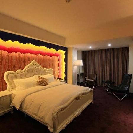 Luoyang Mubin Business Hotel 古城镇 外观 照片