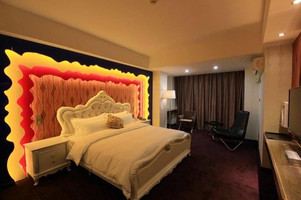 Luoyang Mubin Business Hotel 古城镇 外观 照片