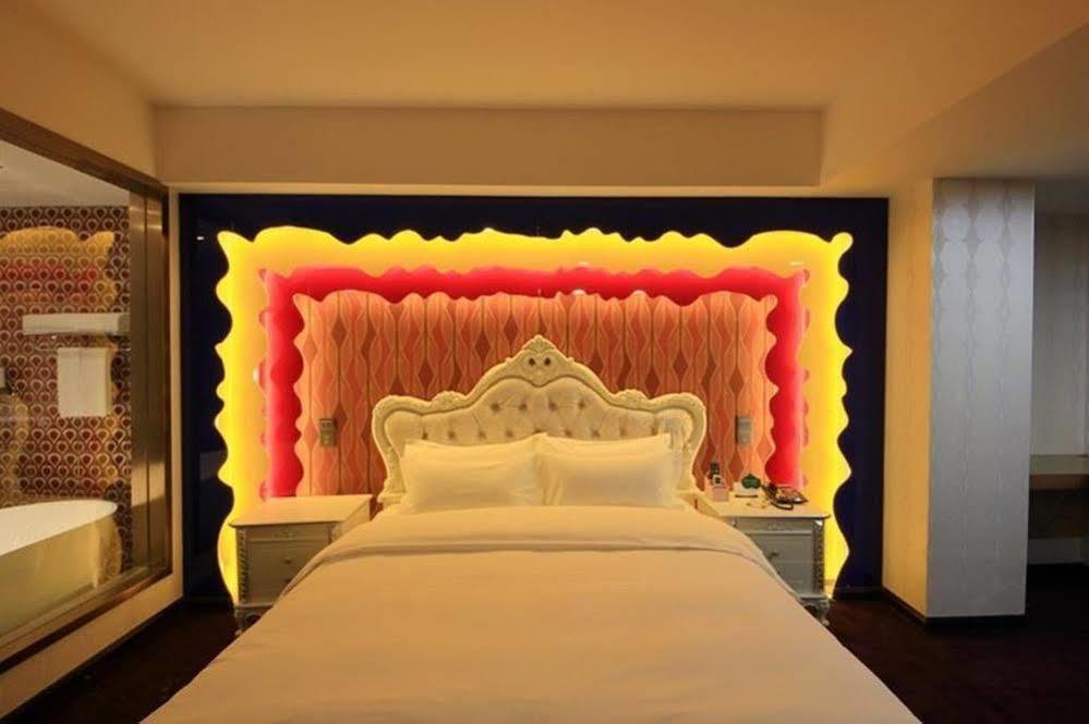 Luoyang Mubin Business Hotel 古城镇 外观 照片